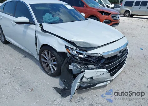 2021 Honda Accord Lx z USA, uszkodzony, nr VIN 1HGCV1F18MA012774